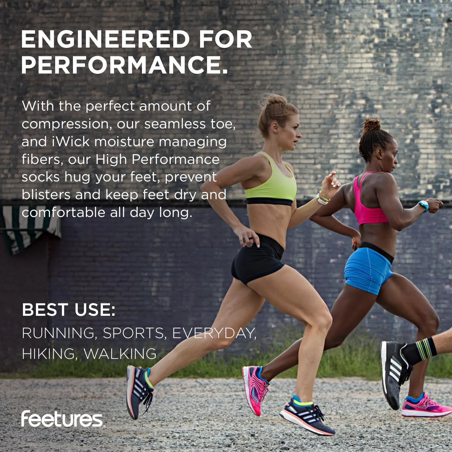 Feetures High Performance Max Cushion Quarter Sock for Women & Men - Moisture-Wicking Athletic Socks - (1 Pair)