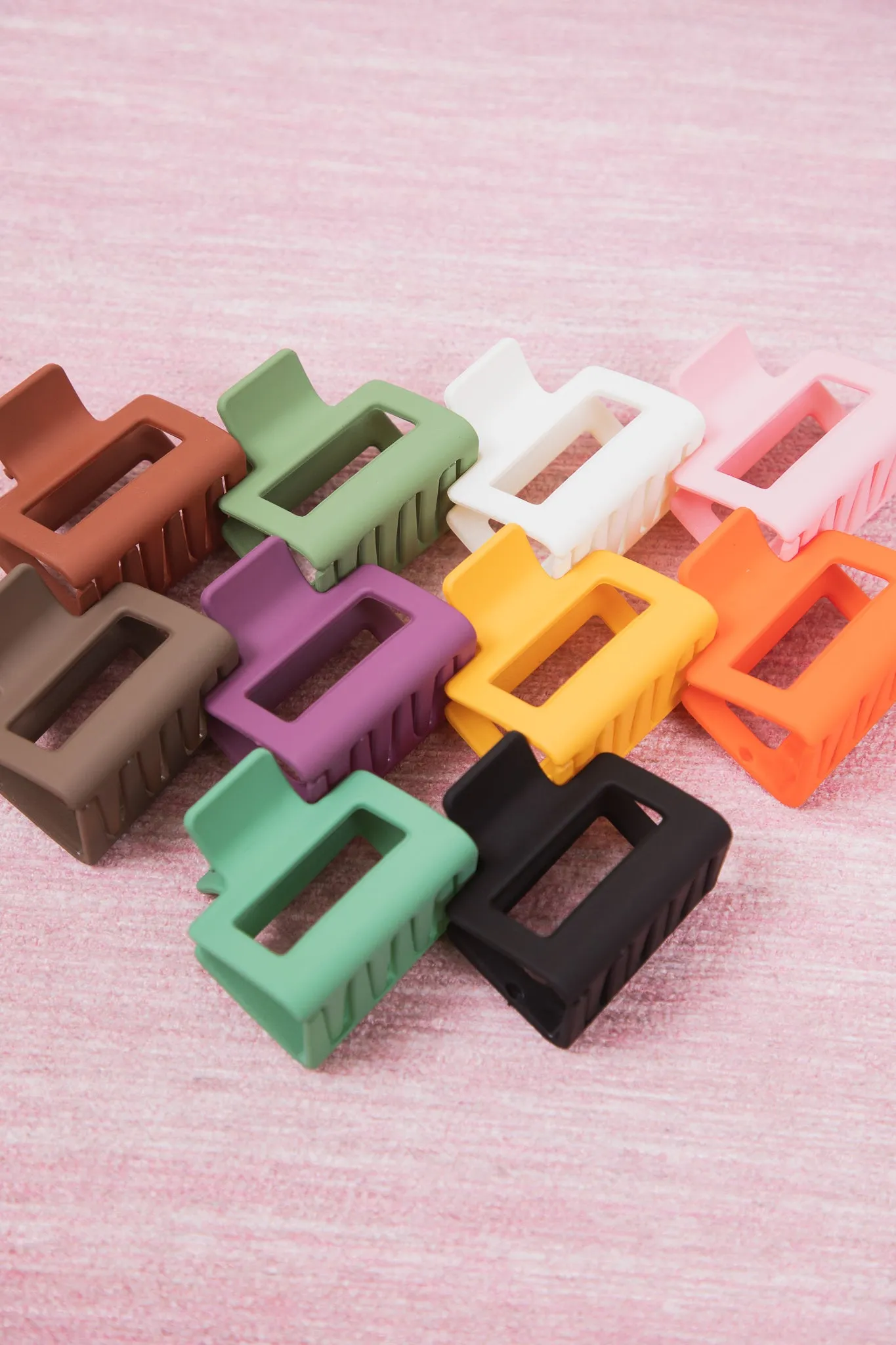 Hope Mid Size Hair Claw Clip