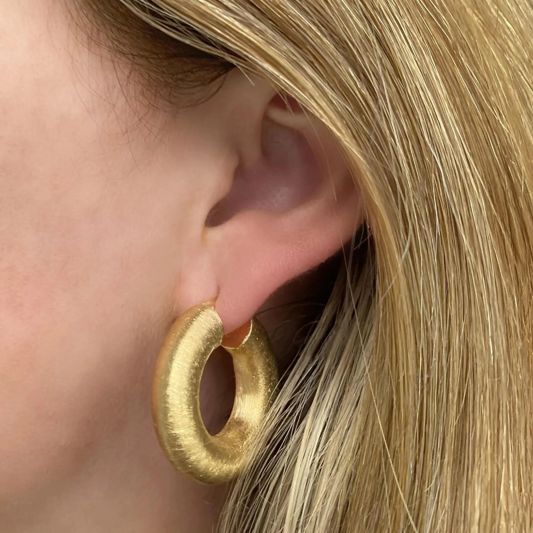 Matte 'Donut' Satin Hoop earrings - Gold