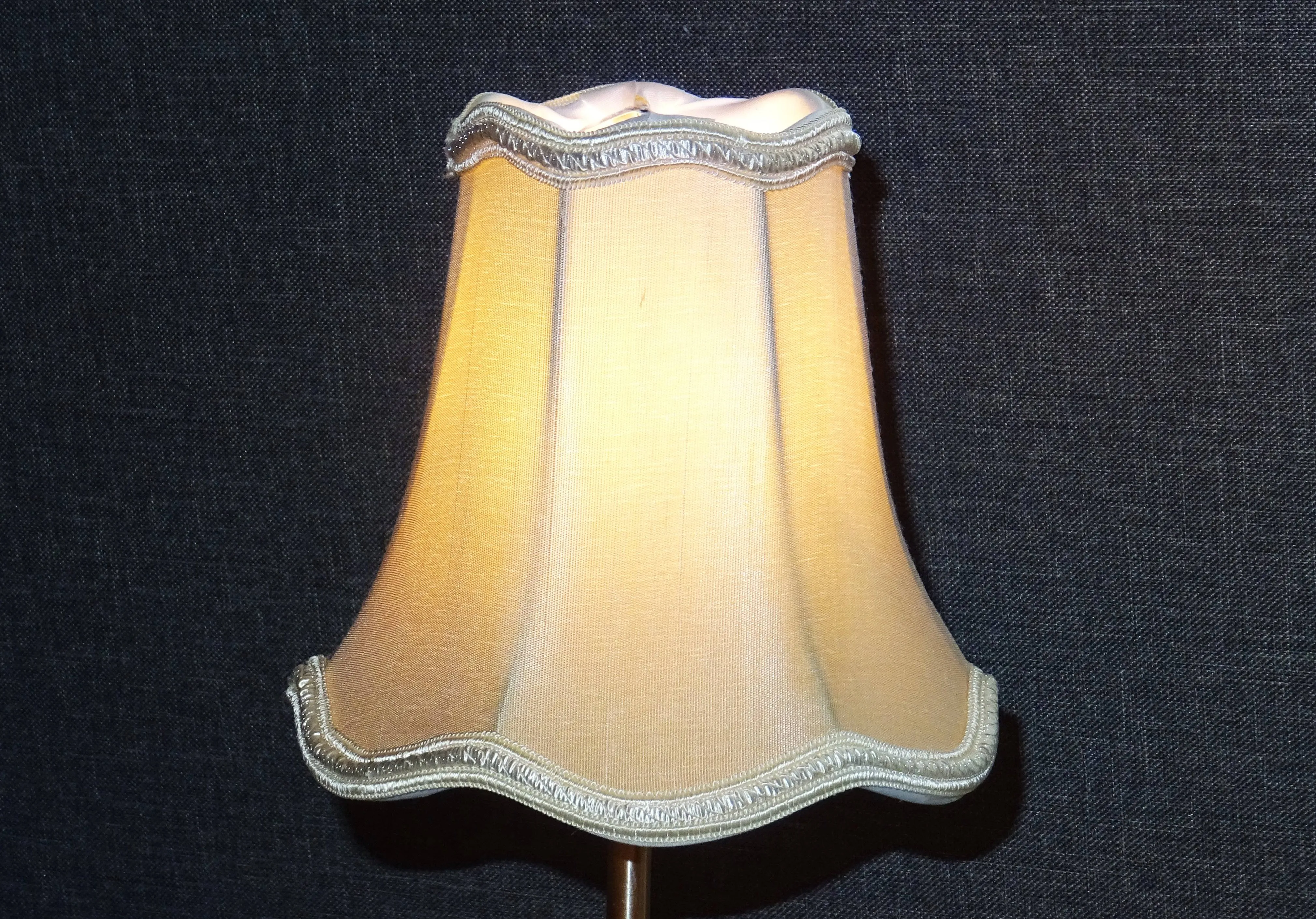 Sand Gold Scallop Clip On Bulb Candle Lampshade 6' for Chandelier or Light Fitting or Wall Lamp Shade Retro