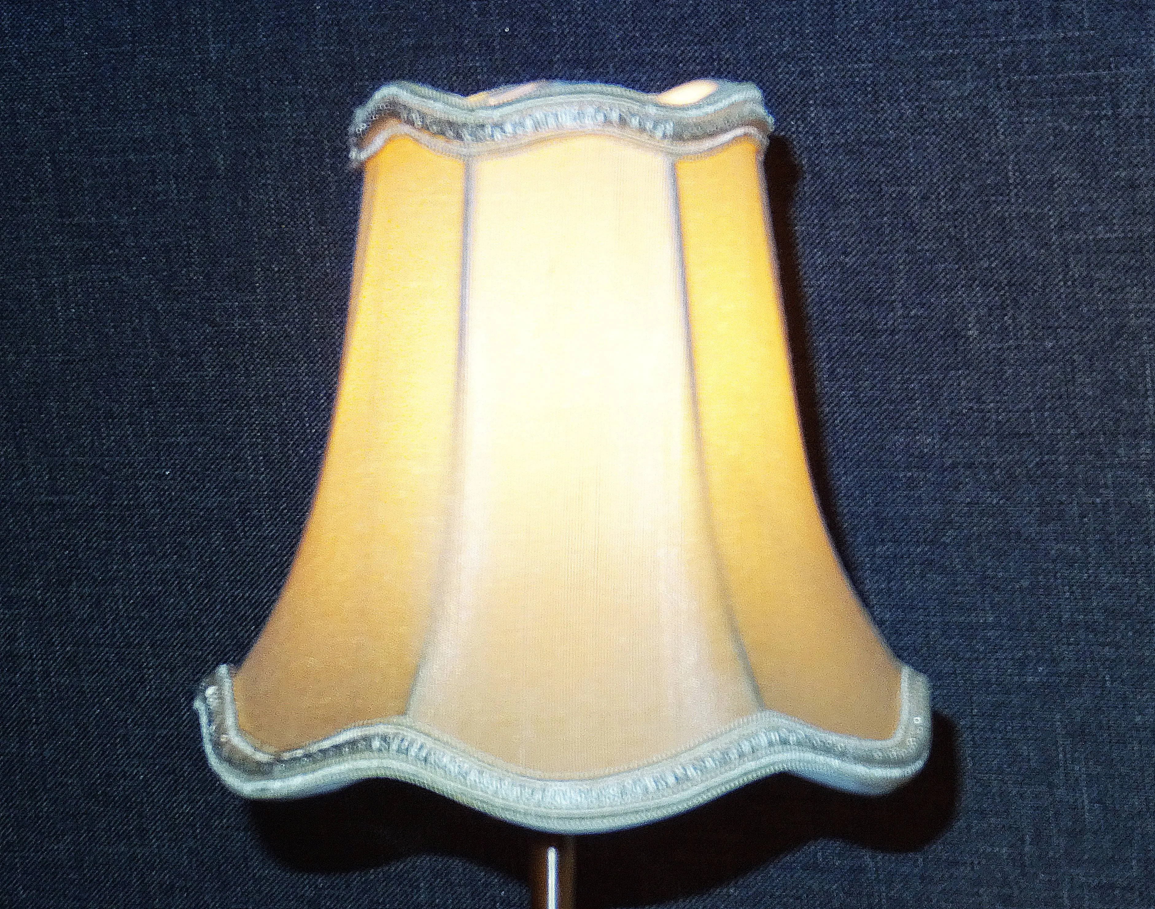 Sand Gold Scallop Clip On Bulb Candle Lampshade 6' for Chandelier or Light Fitting or Wall Lamp Shade Retro