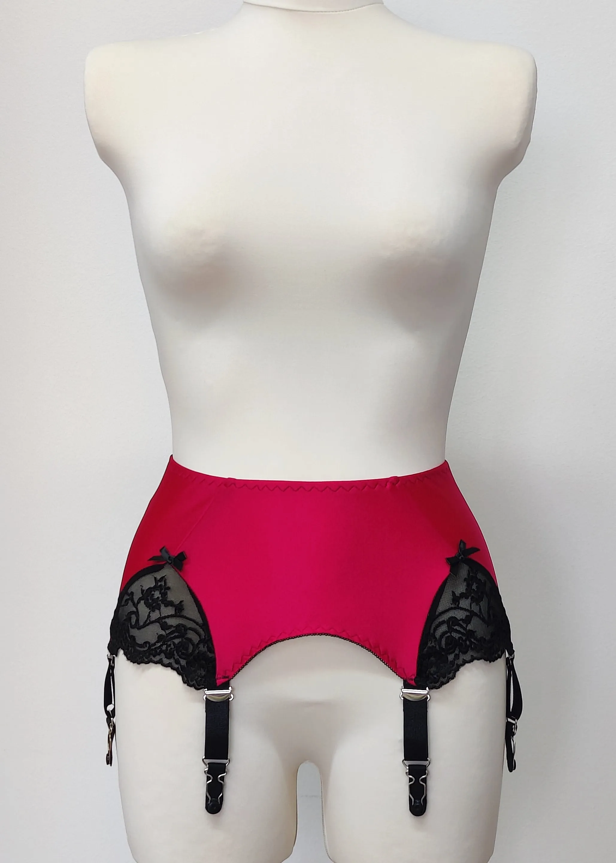SCARLETT Garter Belt