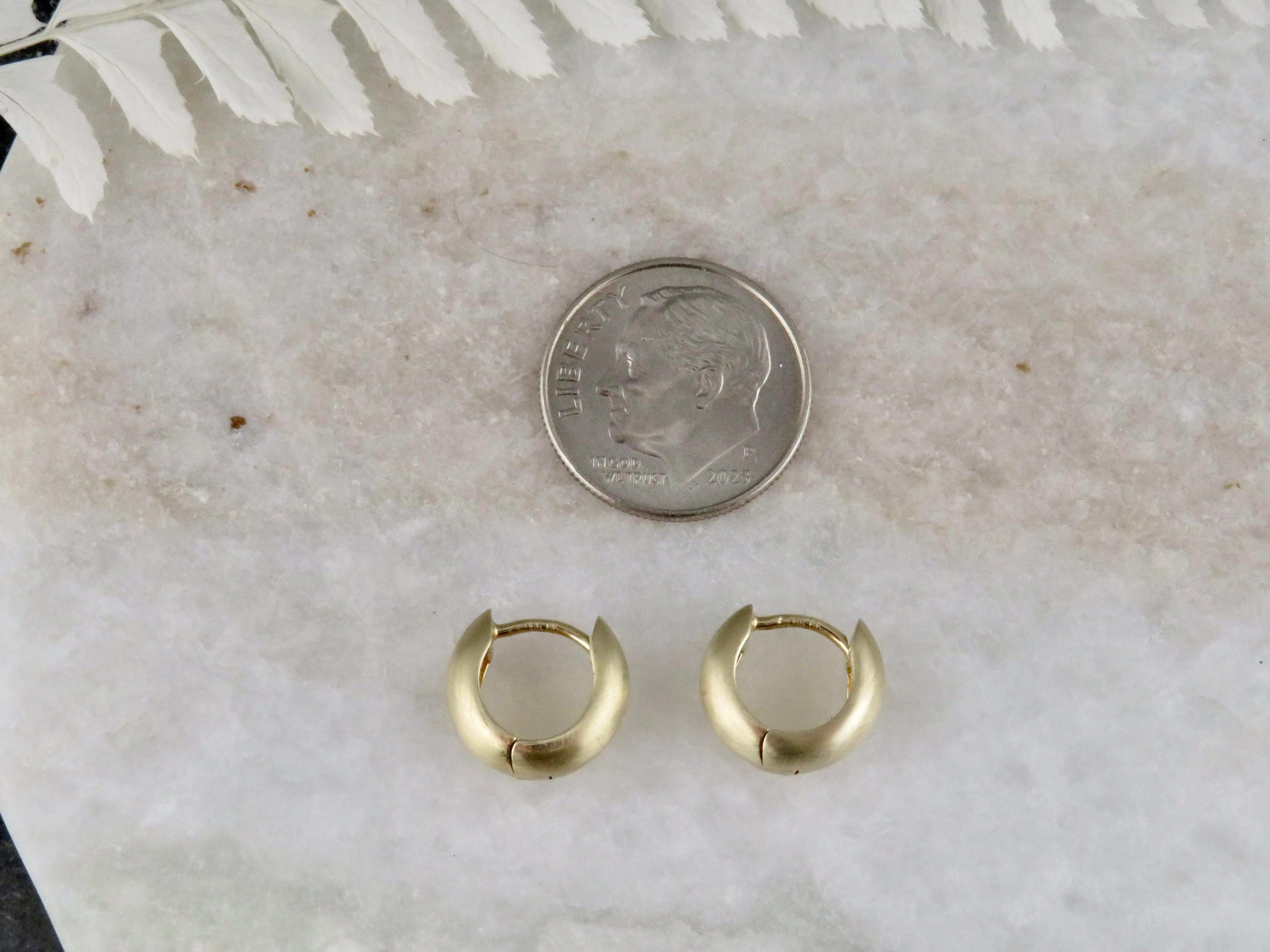 Solid Gold Tapered Clicker Hoops