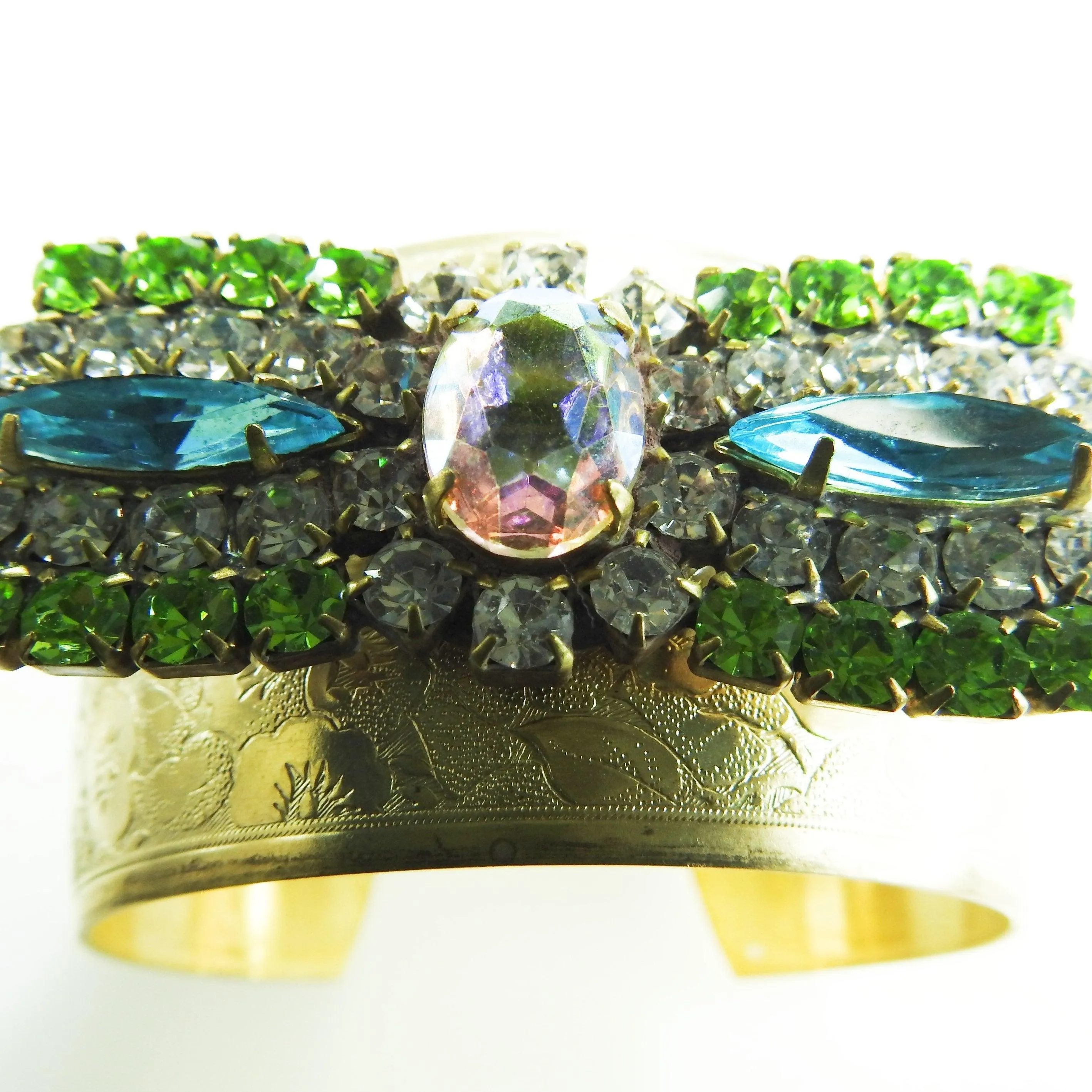 Stylish crystal wide cuff bracelet